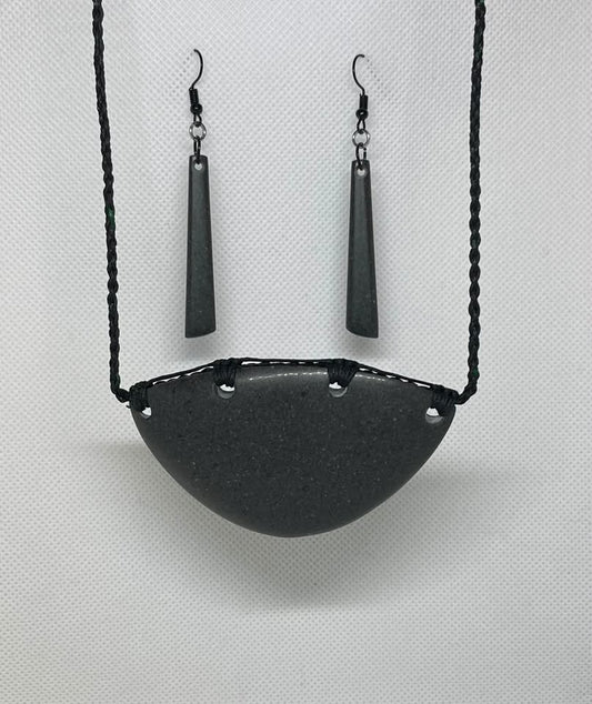 Kaiaua Onewa Māhina Chest Plate & Earring Set- Carved by hemi