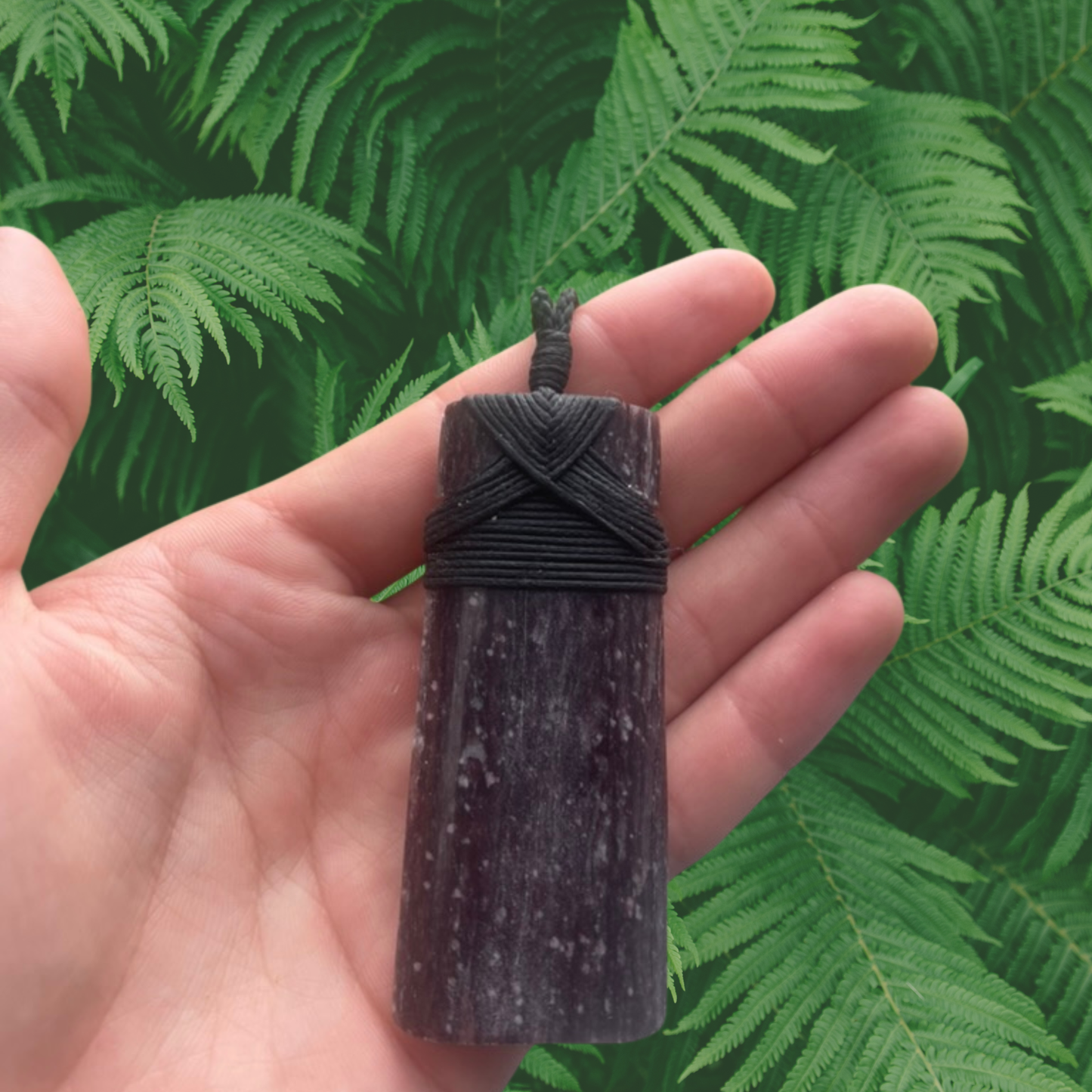 Aroha Stone Toki – Handmade by Hemi