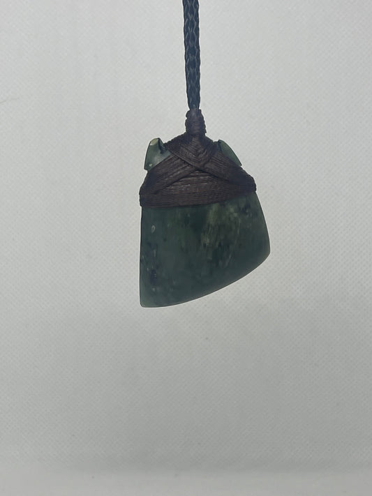 Hapopo Pounamu Double-Curved Toki (Adze) - Carved by Hemi